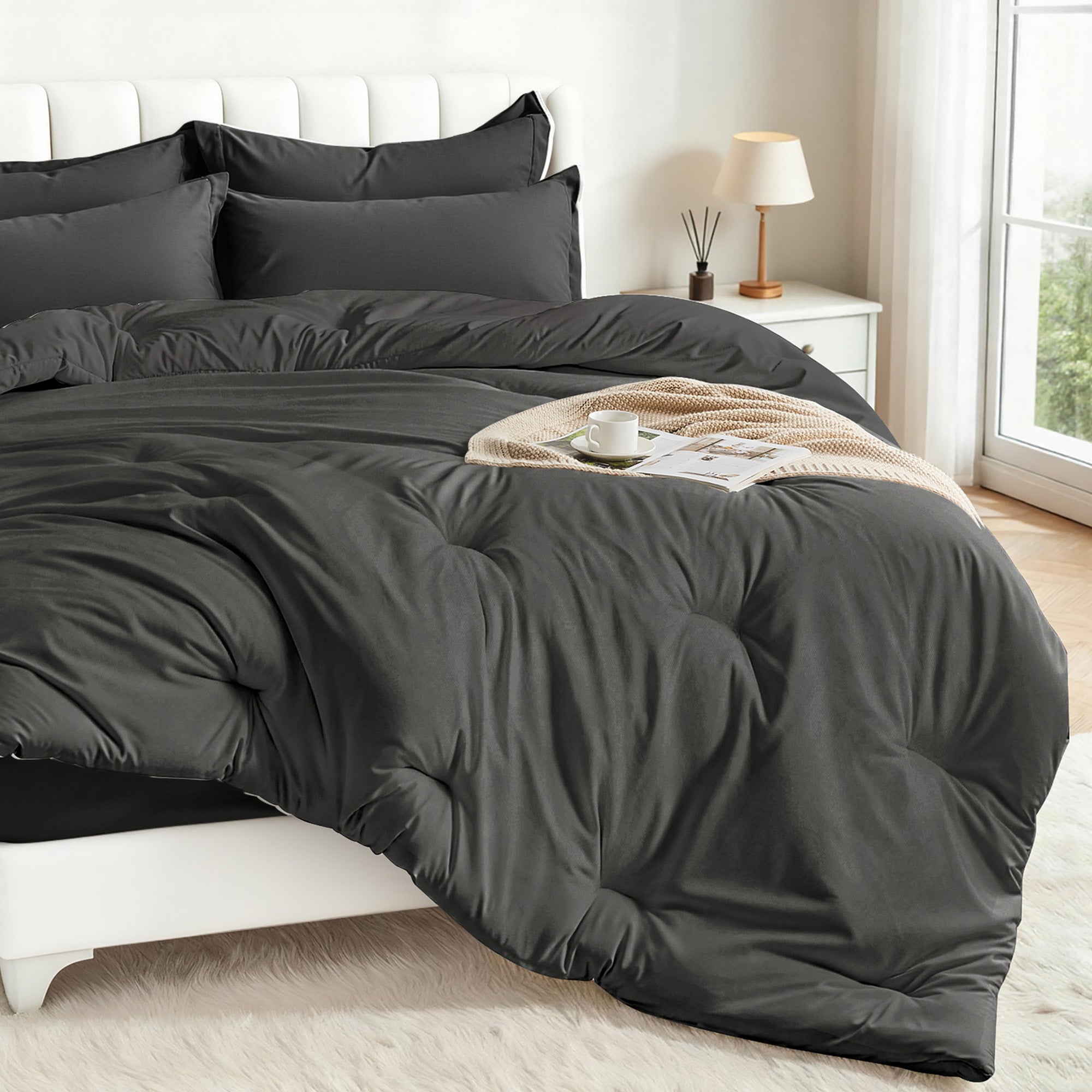 Dhole 7-Piece Bed Sheet Set - Queen Size Comforter, Pillowcases & Sheet Collection for Cozy Bedding Comfort Black